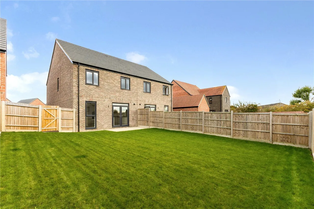 Southfields, Conrad Road, Witham, CM8, photo 11