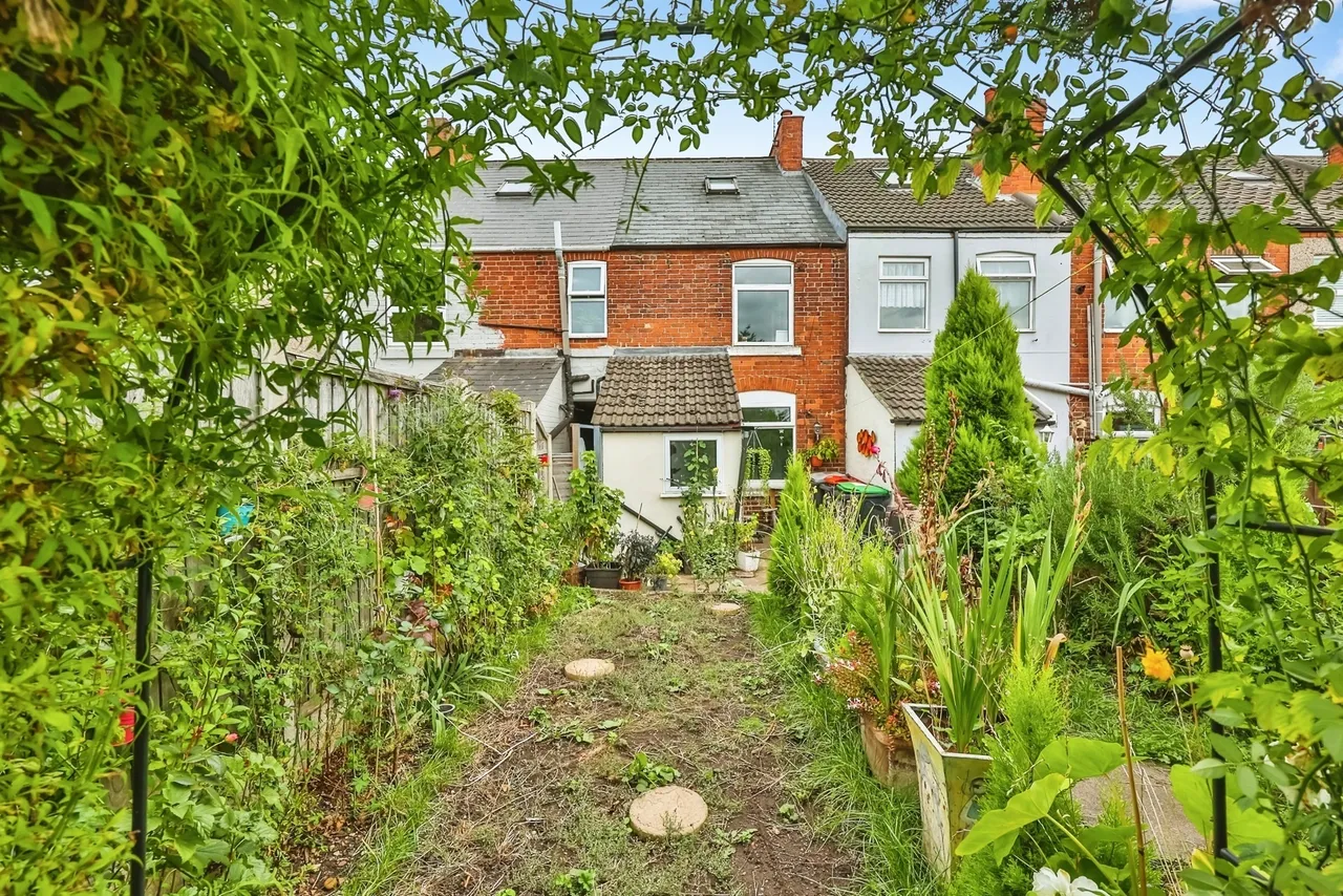 Carlingford Road, Hucknall, NG15, photo 14