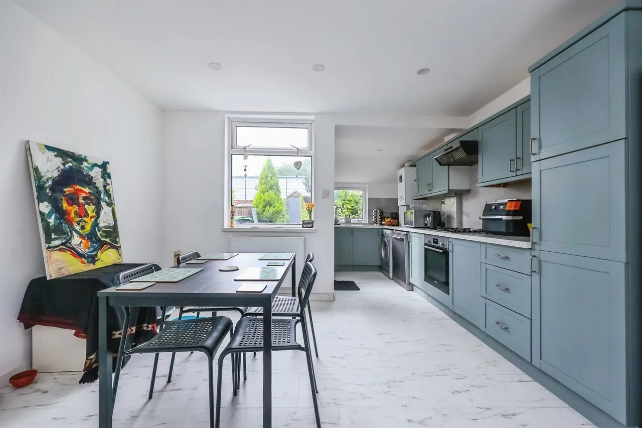 Carlingford Road, Hucknall, NG15, photo 3