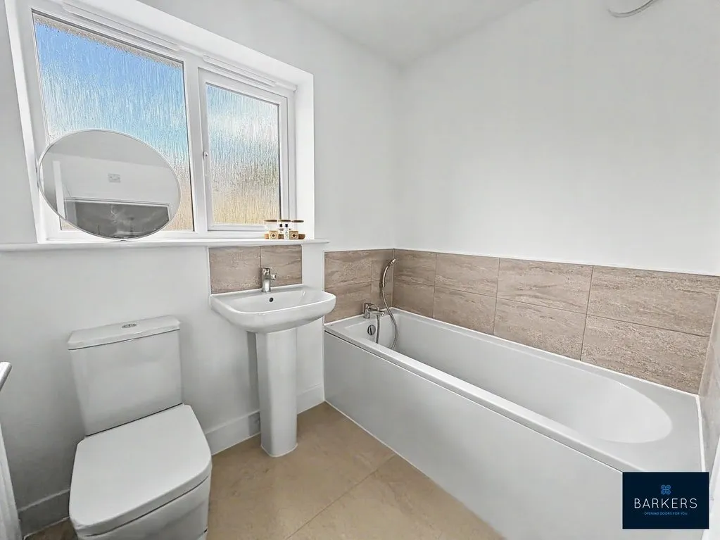 Hornbeam Court, Birkenshaw BD11 2WN, photo 13