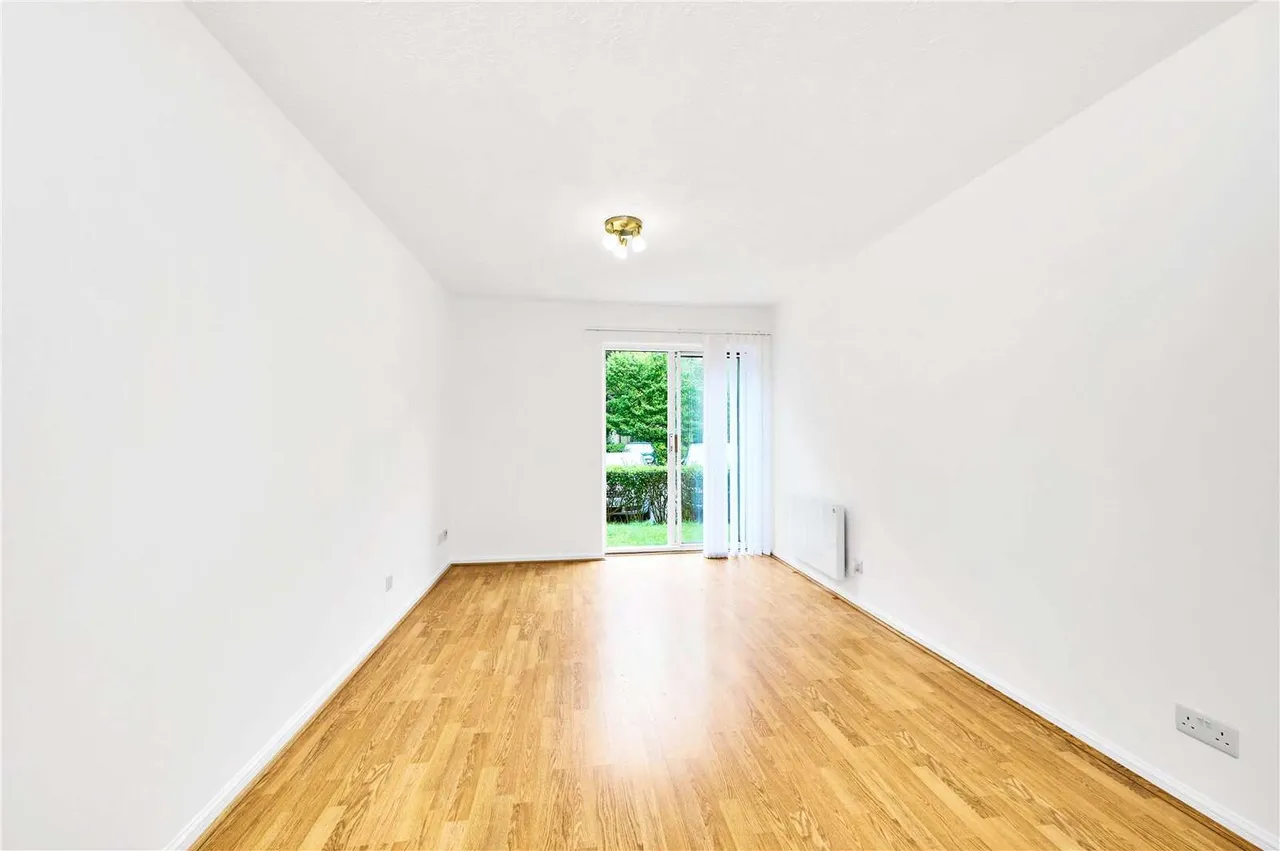 Burghley Hall Close, Wimbledon, SW19, photo 14