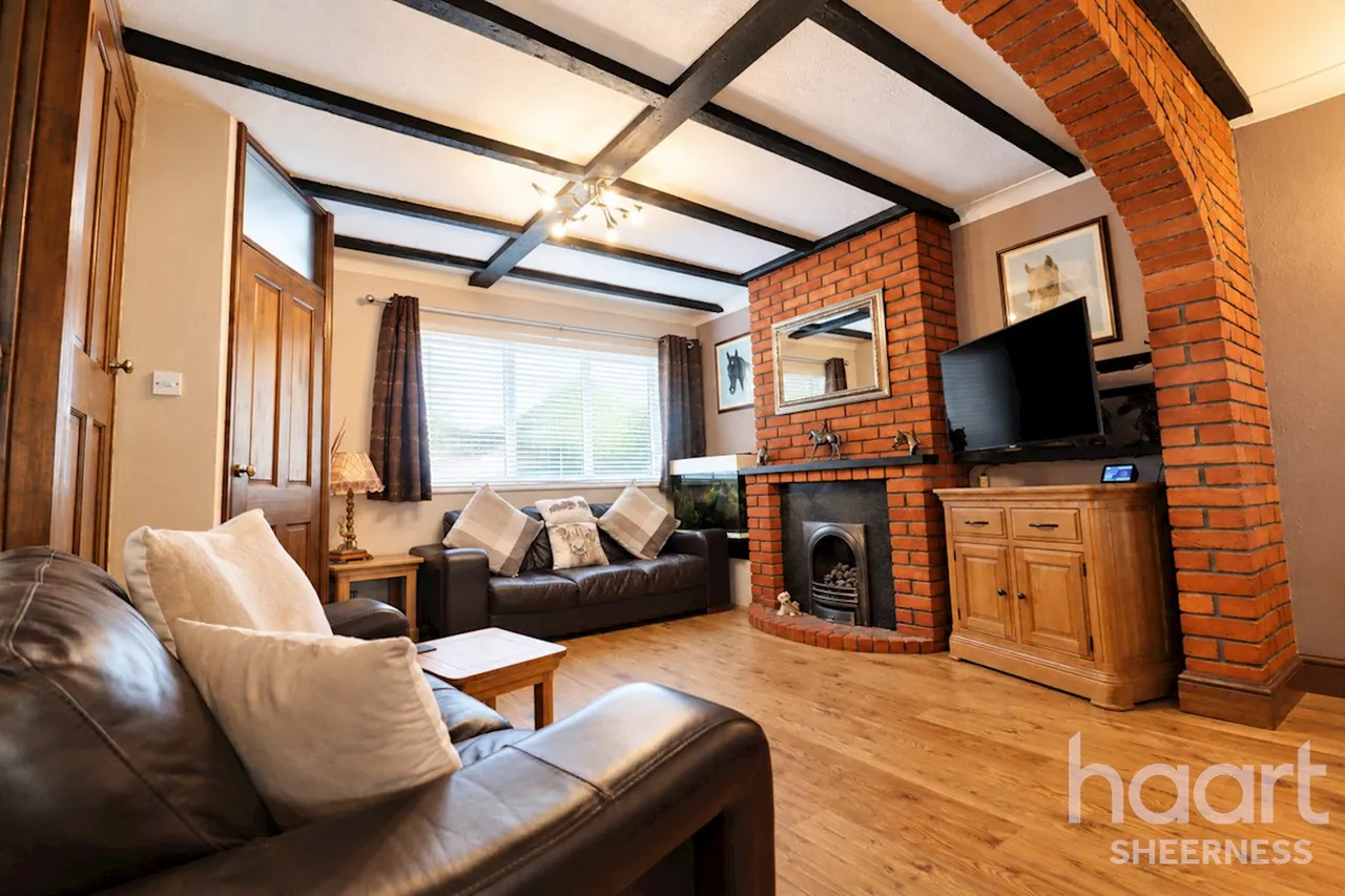 Queenborough Road, Halfway, ME12, photo 2