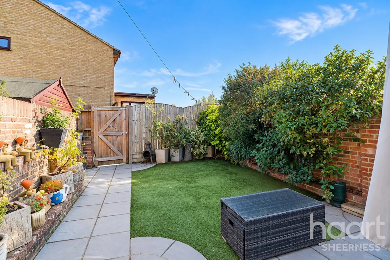 Queenborough Road, Halfway, ME12, photo 14