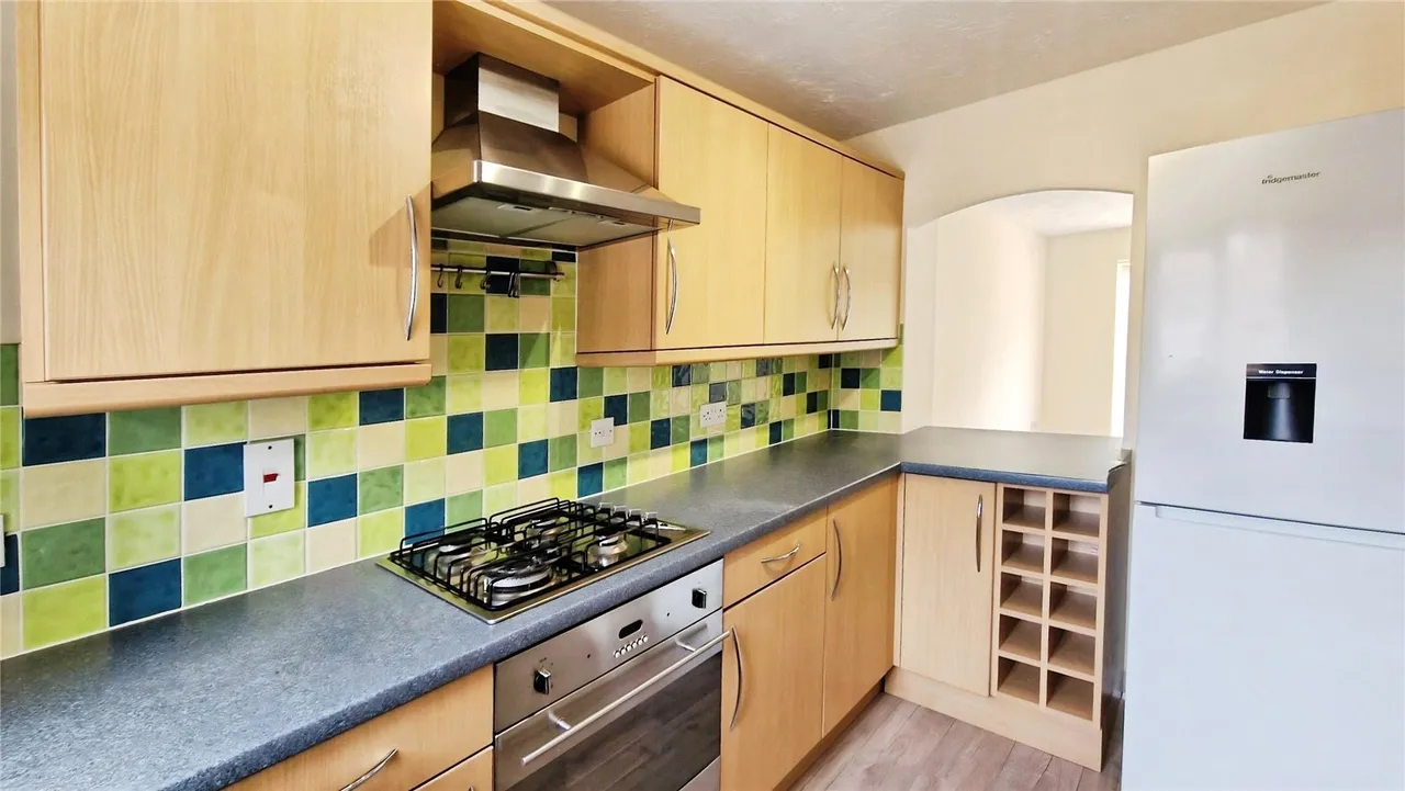 Angel Place, Binfield, Bracknell, Berkshire, RG42 4DZ, photo 3