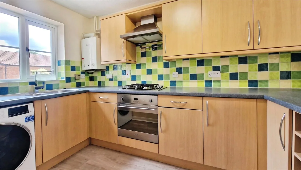 Angel Place, Binfield, Bracknell, Berkshire, RG42 4DZ, photo 7