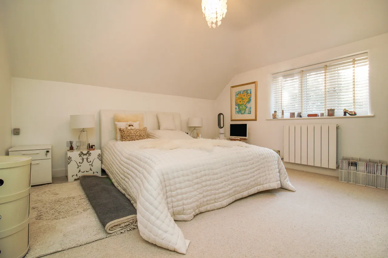 Hitches Lane, Crookham Village, Fleet, GU51 5SW, photo 16