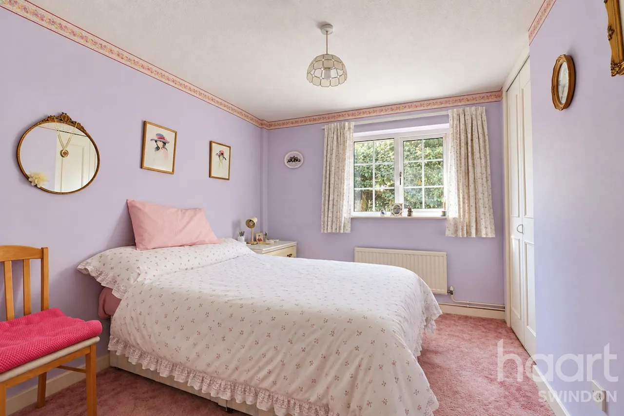 Baird Close, Swindon, SN5, photo 9