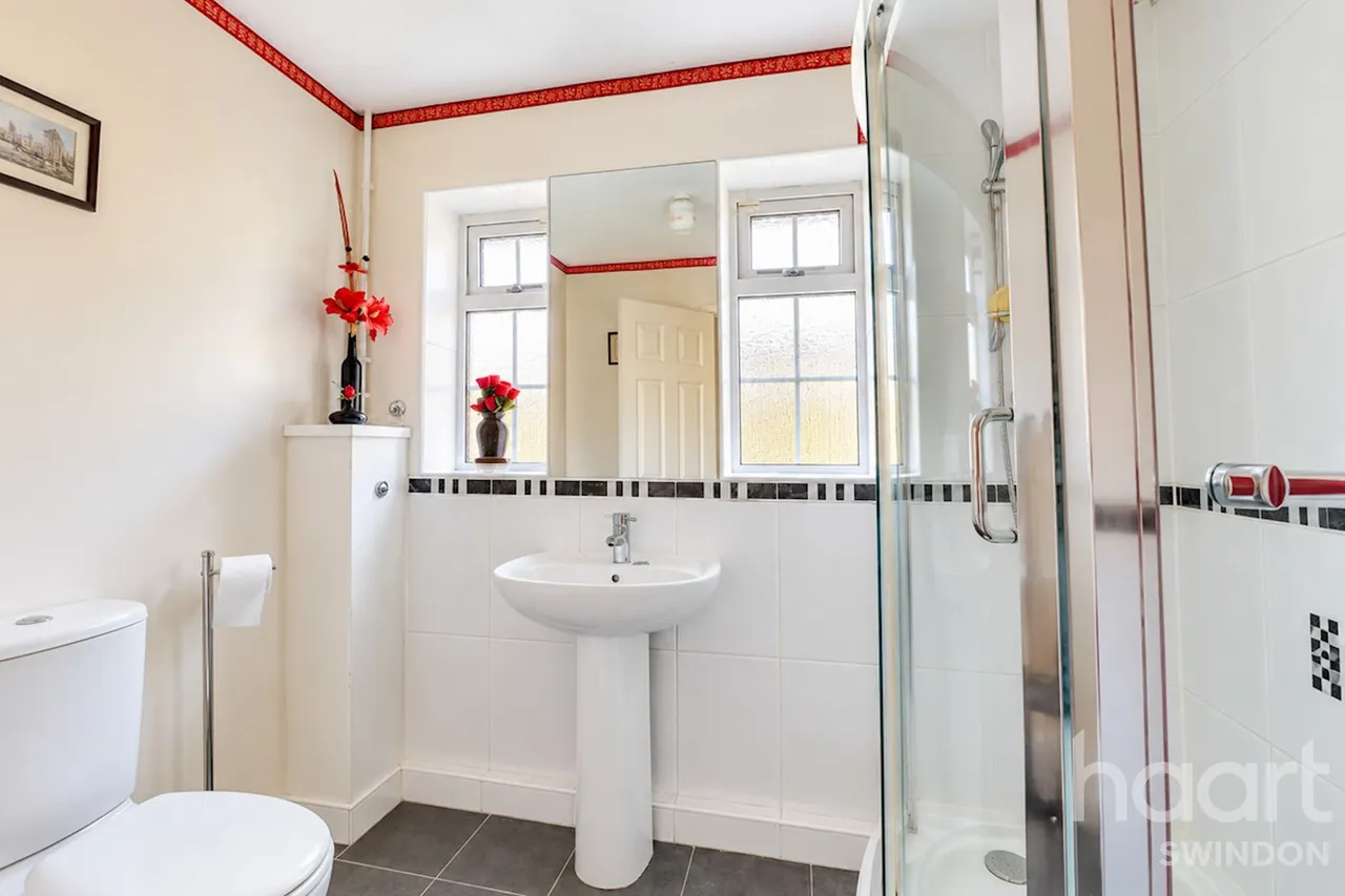 Baird Close, Swindon, SN5, photo 8