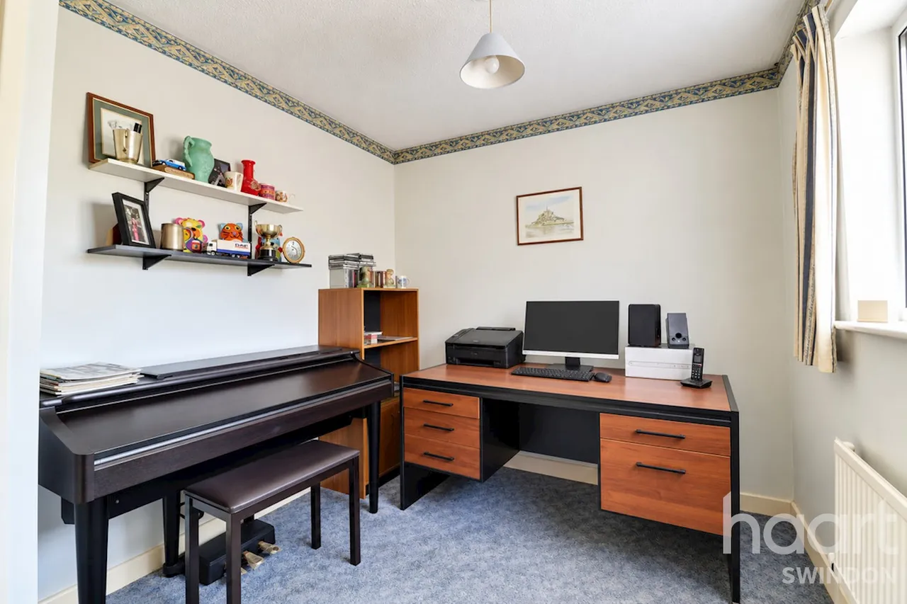 Baird Close, Swindon, SN5, photo 7