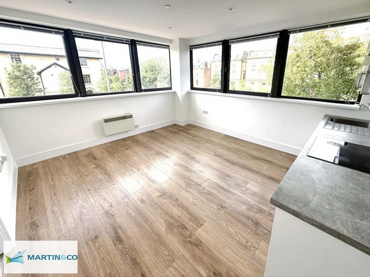 2 bed flat to rent — Kings Rd., Reading, Berkshire