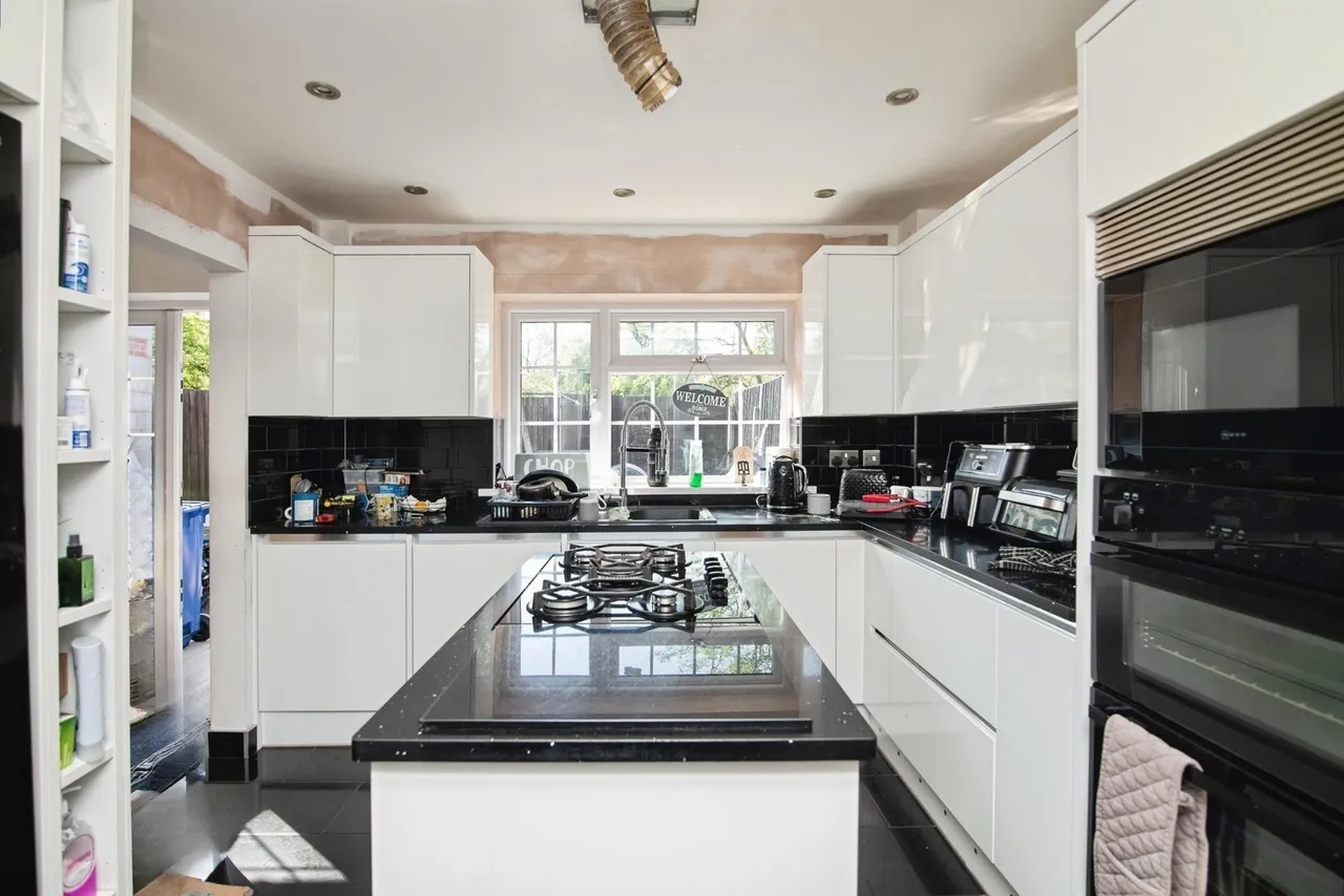 Banklands Road, Dixons Green, Dudley, photo 11