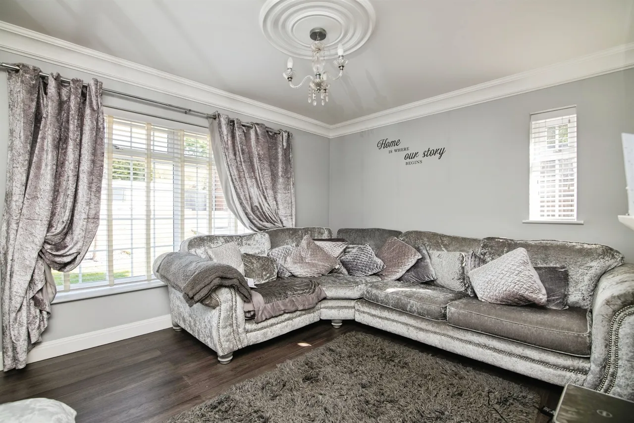 Banklands Road, Dixons Green, Dudley, photo 12