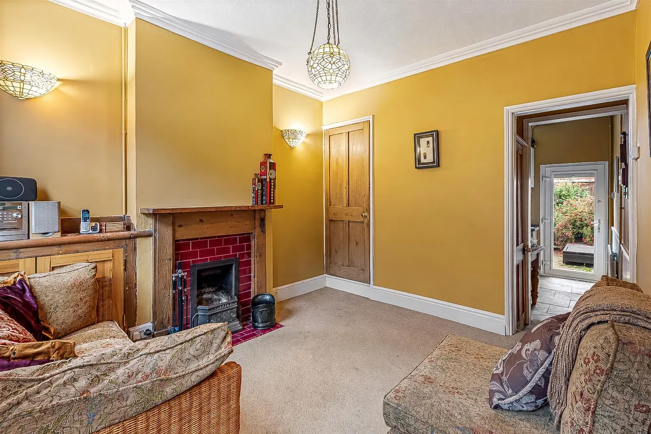 1 bed house for sale, South Knighton Road, South Knighton, LE2
