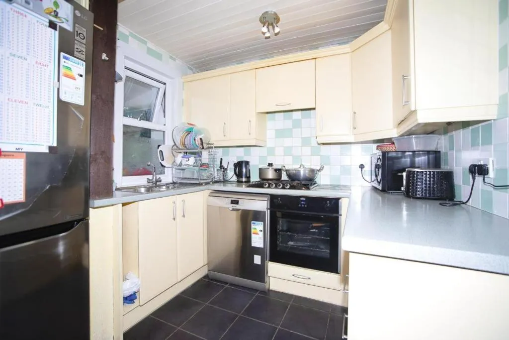 Valley Road, Gillingham, ME7, photo 5