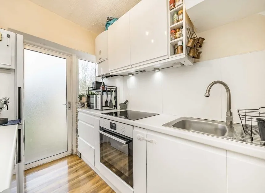 Coniston Avenue, Ealing, UB6, photo 4