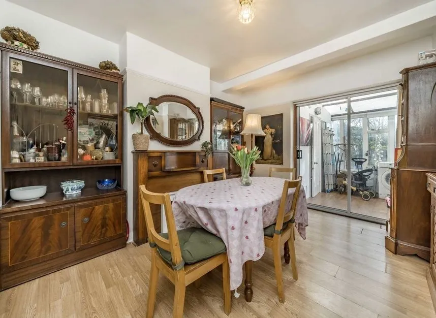 Coniston Avenue, Ealing, UB6, photo 3