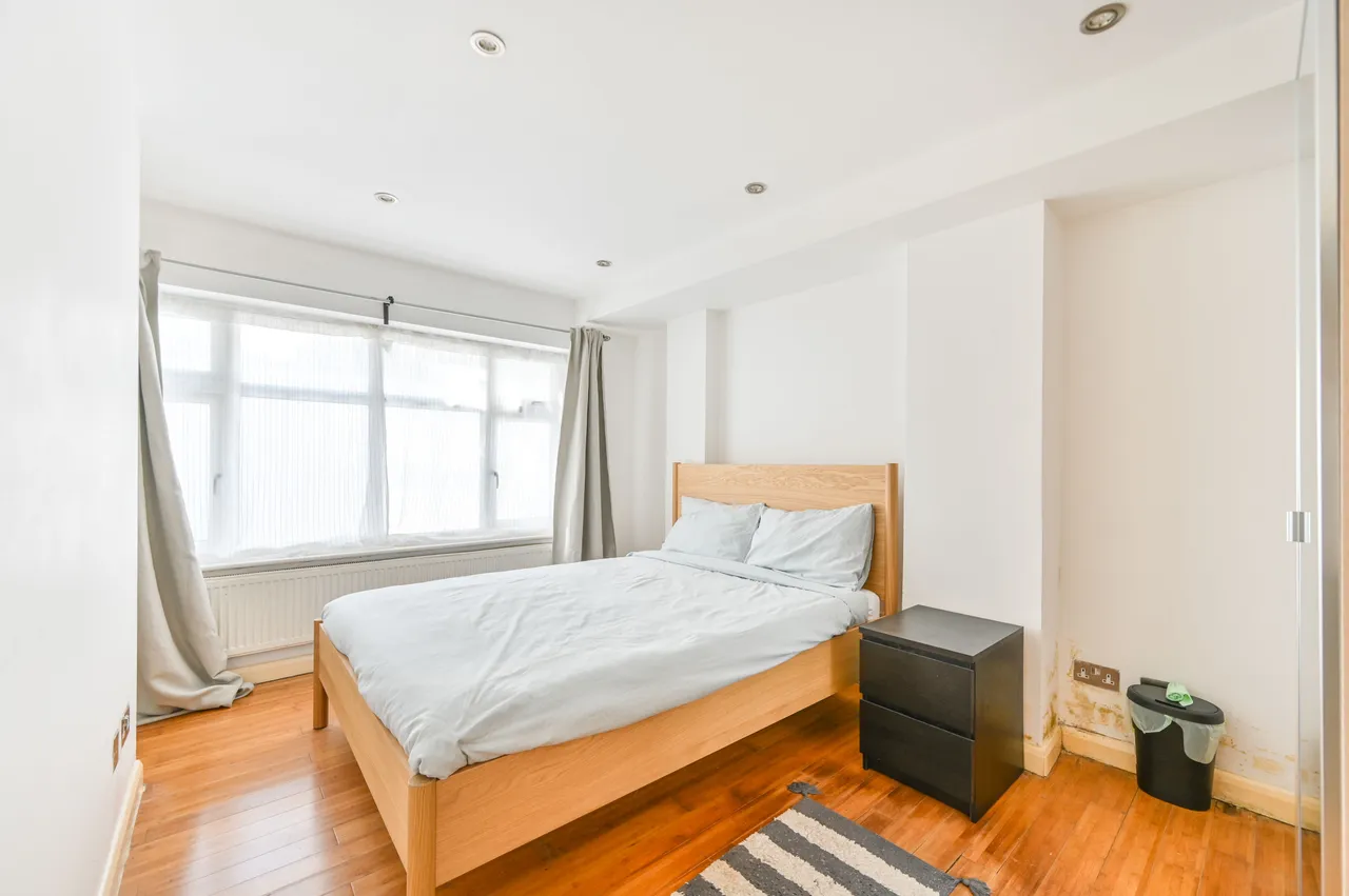 35a Chatsworth Road, London, photo 2