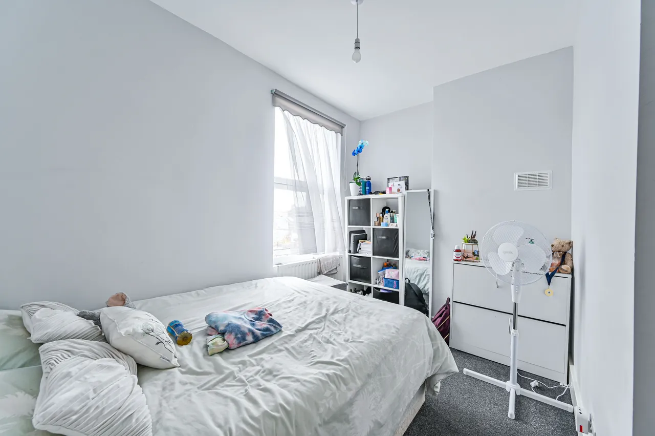Top Floor, 14 Morrish Road, London, photo 6