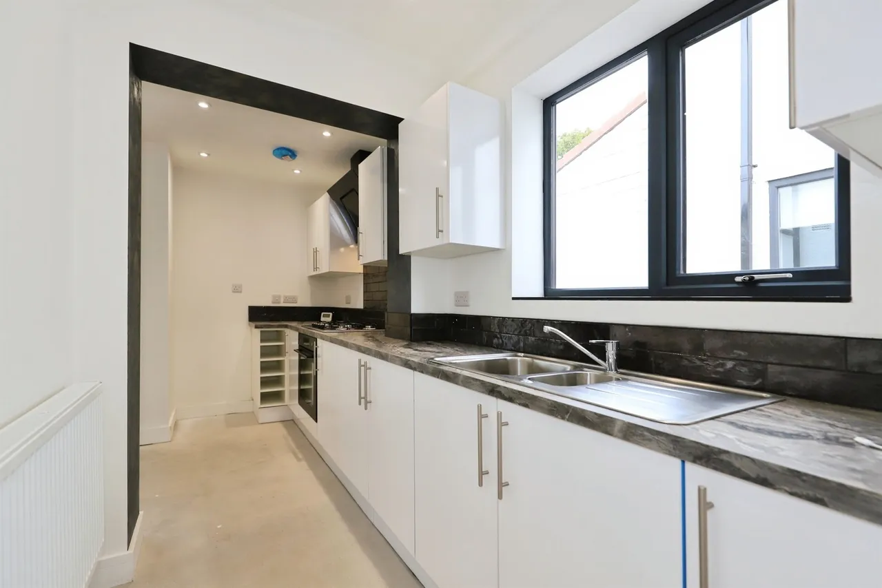 Hadley Road, Bilston, photo 2