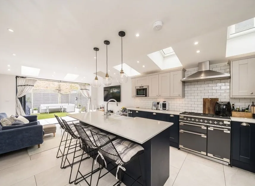 Latimer Road, Wimbledon, SW19, photo 2