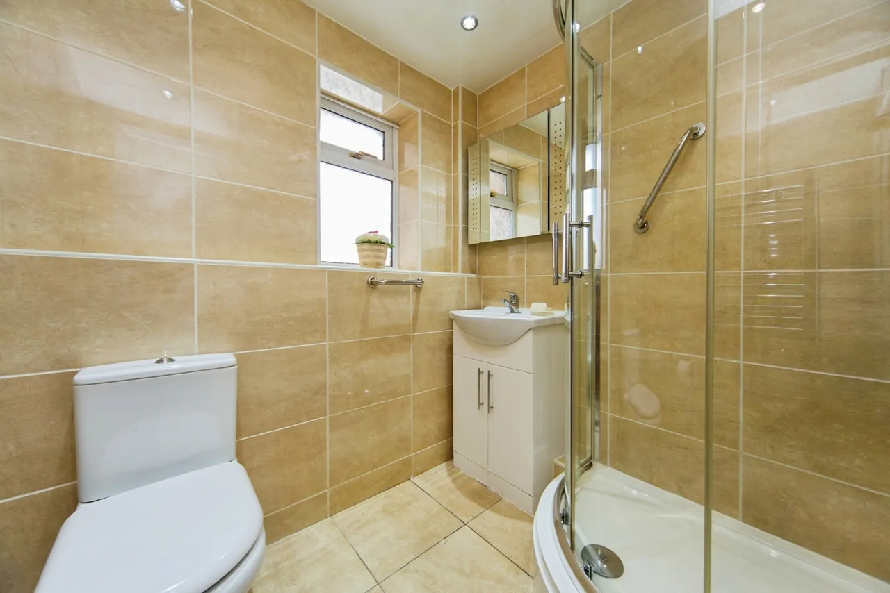 Broad Hey Close, Liverpool, L25, photo 11