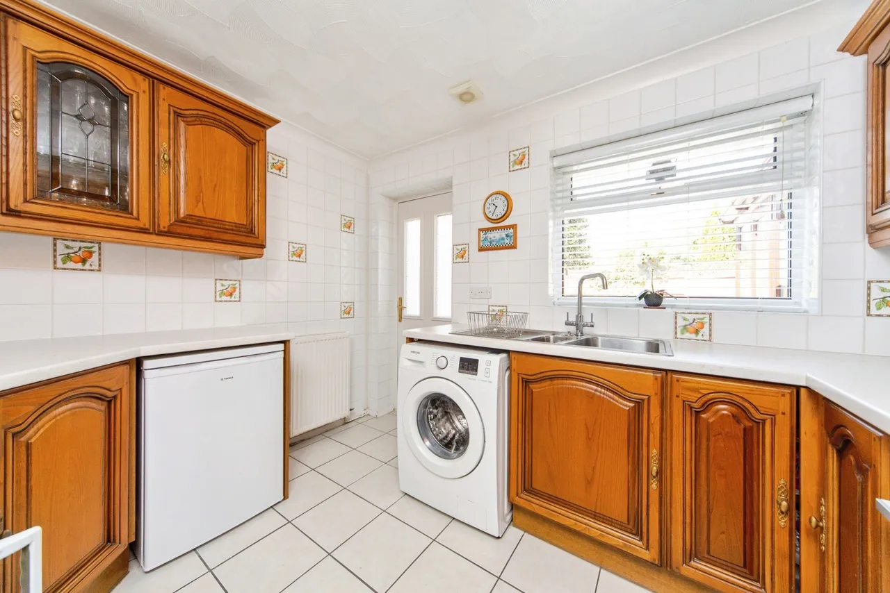 Broad Hey Close, Liverpool, L25, photo 9