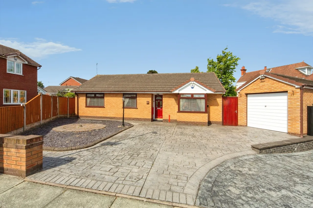 3 bed property for sale, Broad Hey Close, Liverpool, L25