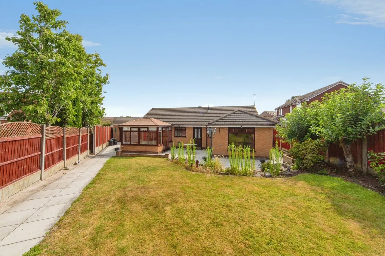 Broad Hey Close, Liverpool, L25, photo 21