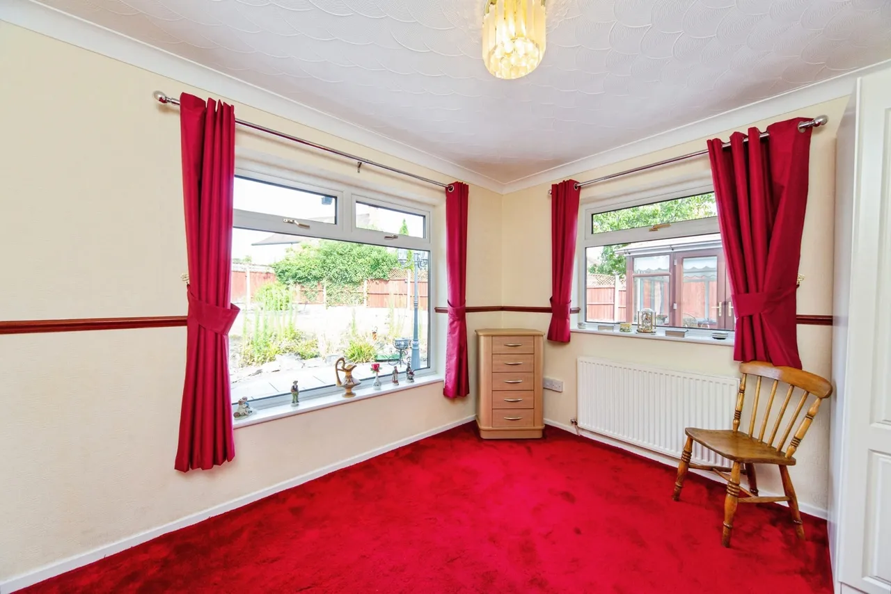 Broad Hey Close, Liverpool, L25, photo 16