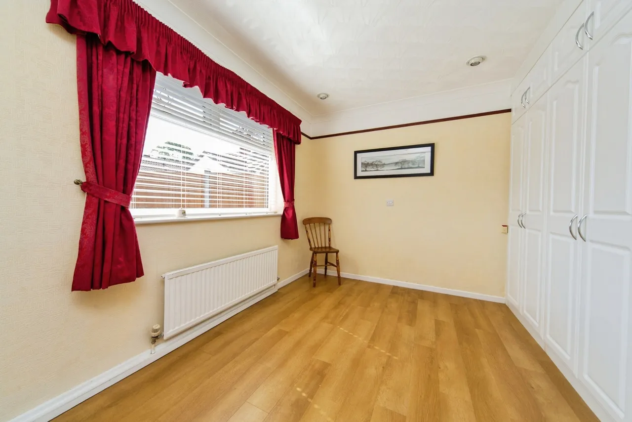 Broad Hey Close, Liverpool, L25, photo 15