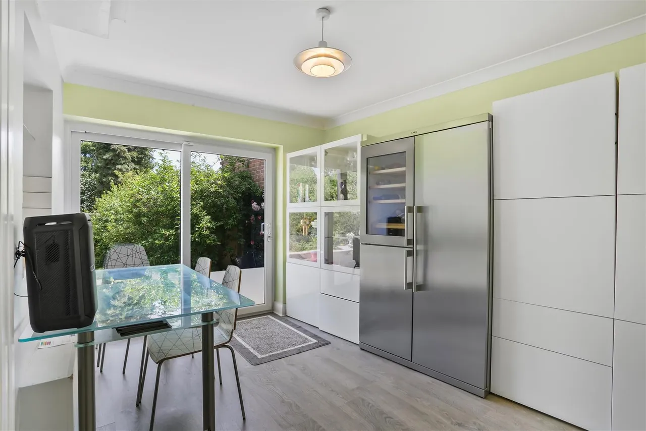 Queens Acre, Cheam Village, SM3, photo 10