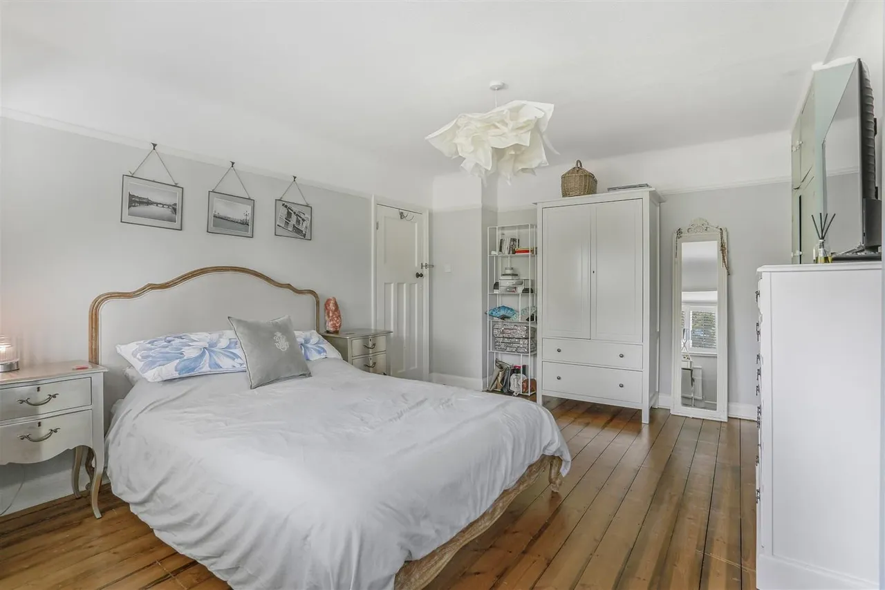Queens Acre, Cheam Village, SM3, photo 22