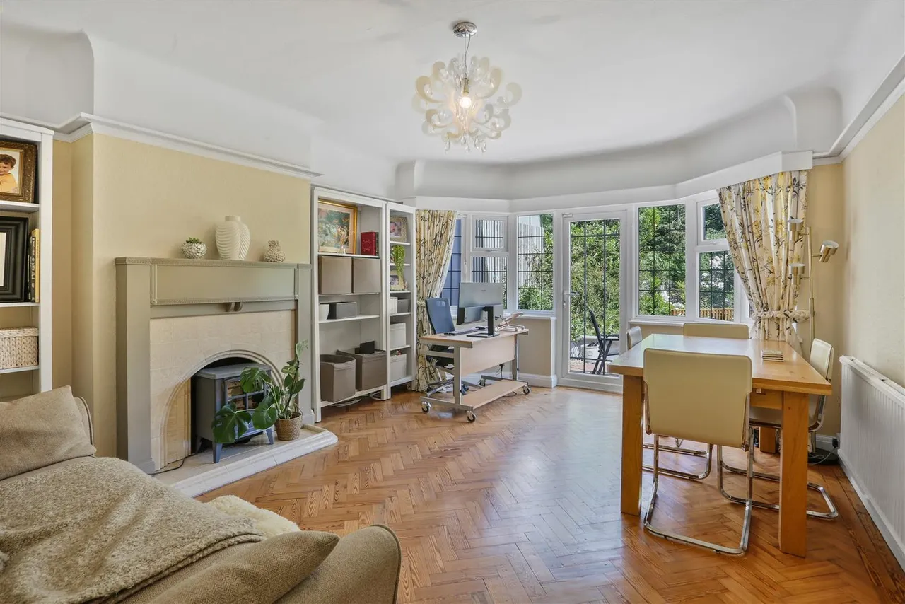 Queens Acre, Cheam Village, SM3, photo 6