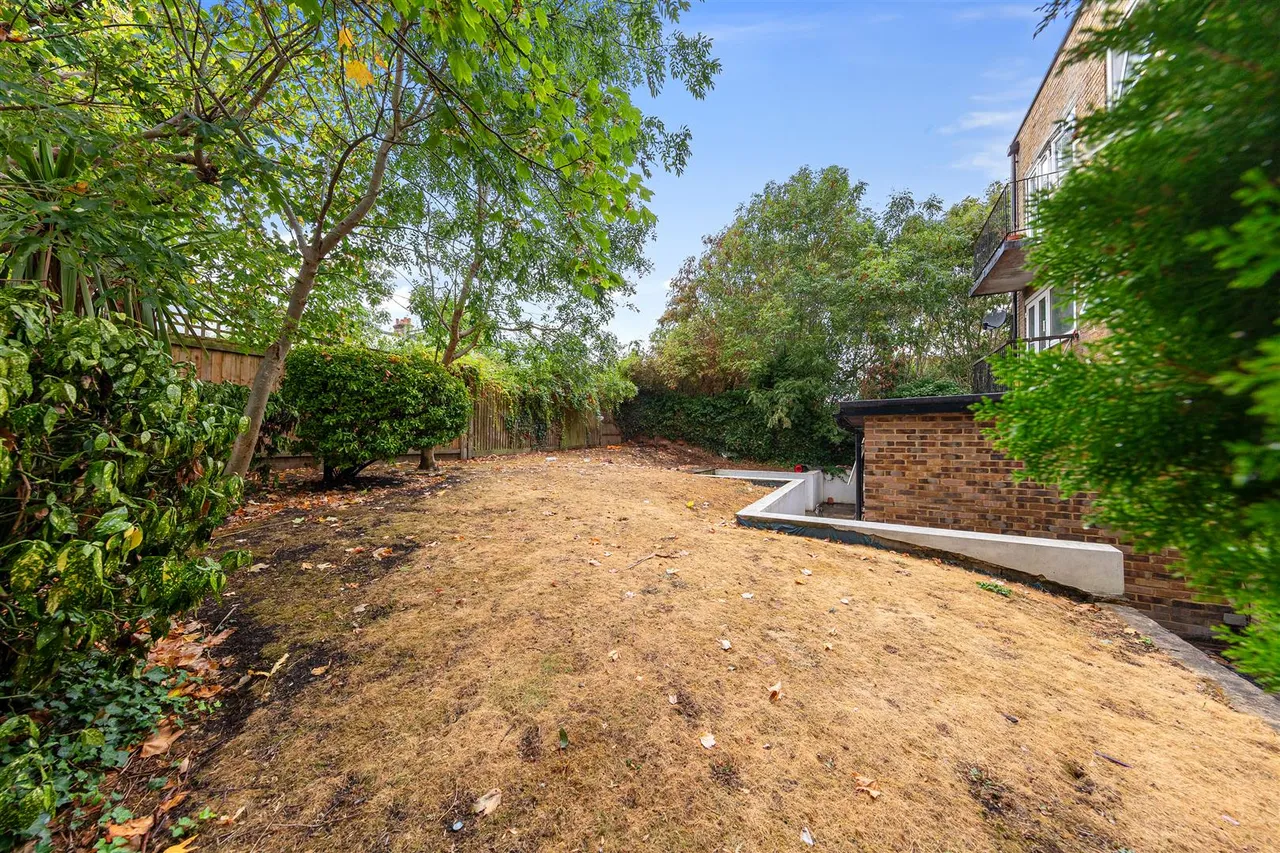 Darlington Road, London, photo 3