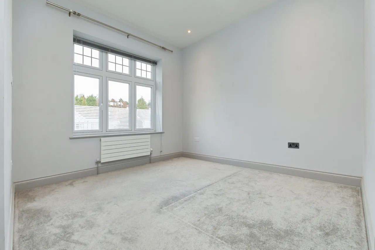 Woodcote Valley Road, Purley, CR8, photo 10