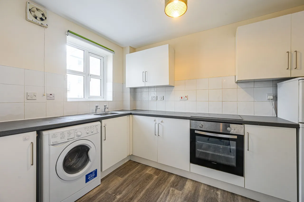 12 Crofters Court, Croft Street, London, photo 8