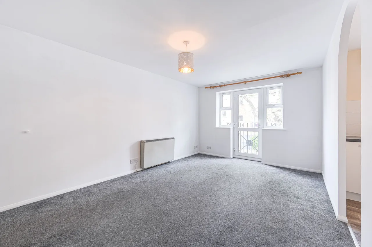 12 Crofters Court, Croft Street, London, photo 5