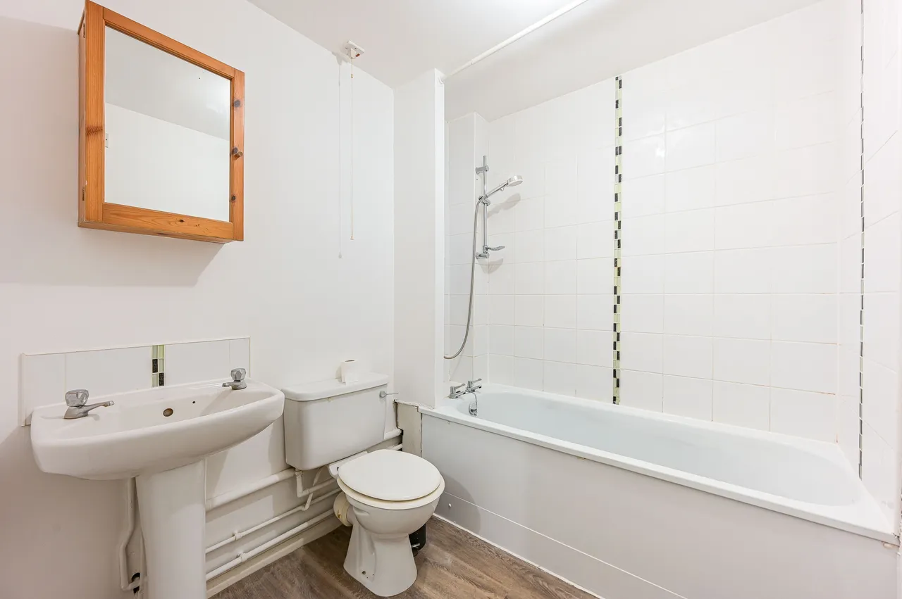 12 Crofters Court, Croft Street, London, photo 11