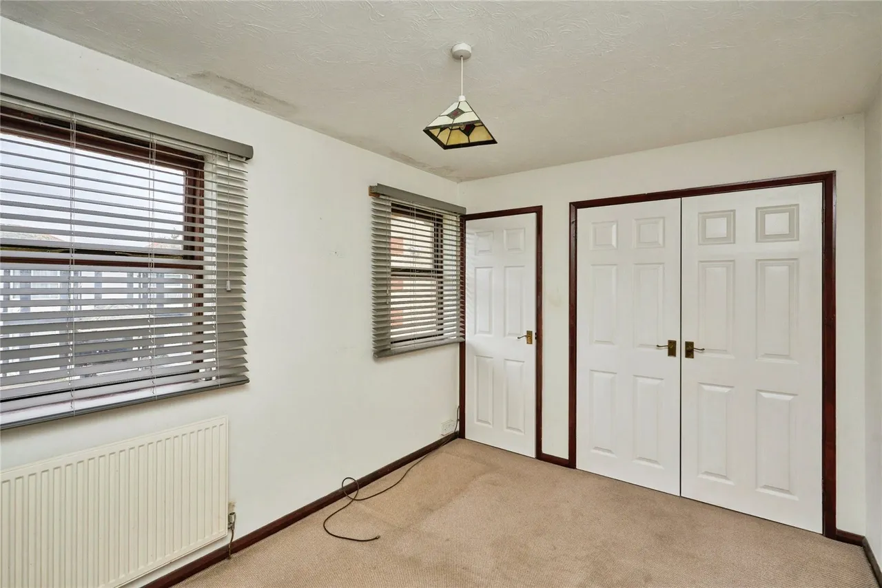 Avenue Road, Sandown, PO36, photo 8