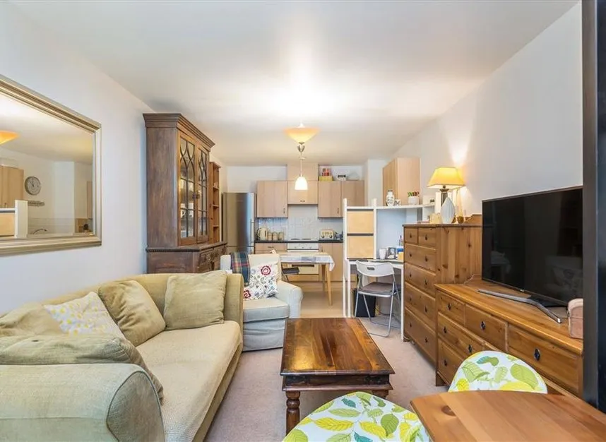 Salamanca Place, London, SE1, photo 6