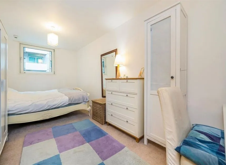 Salamanca Place, London, SE1, photo 4