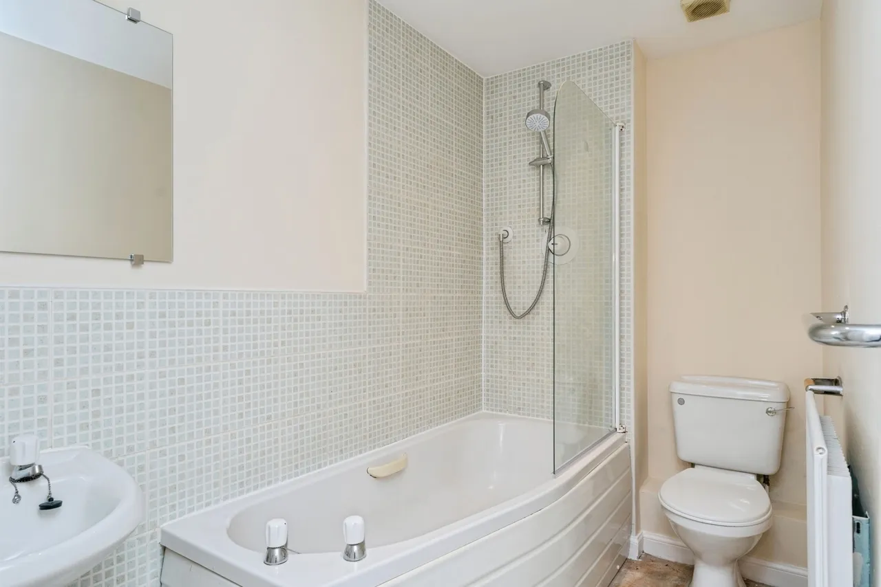 Thomas Brassey Close, Chester, CH2, photo 15