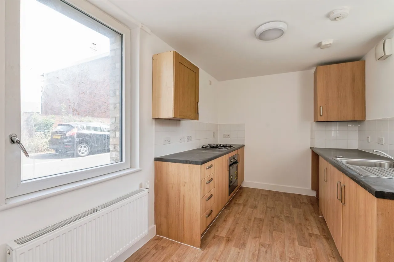 Queen Elizabeth Place, Tilbury, photo 6