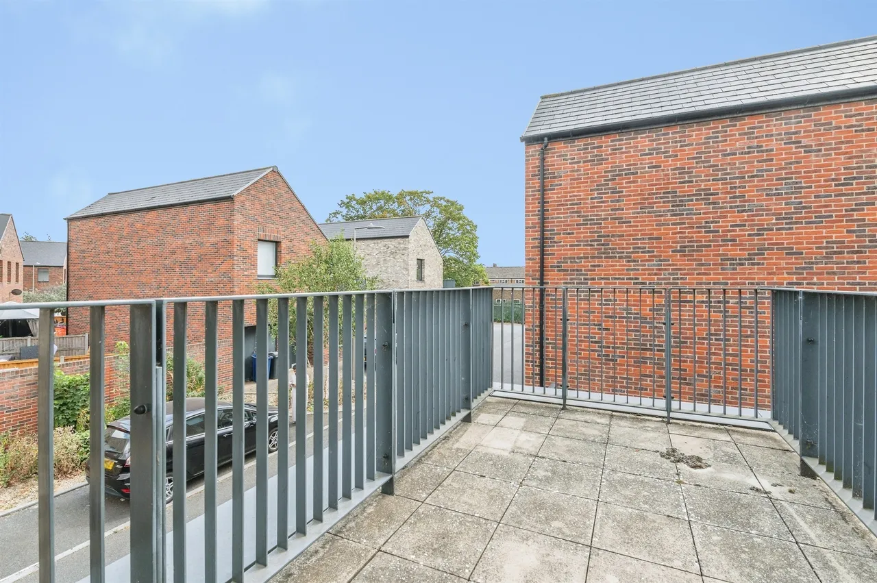 Queen Elizabeth Place, Tilbury, photo 10