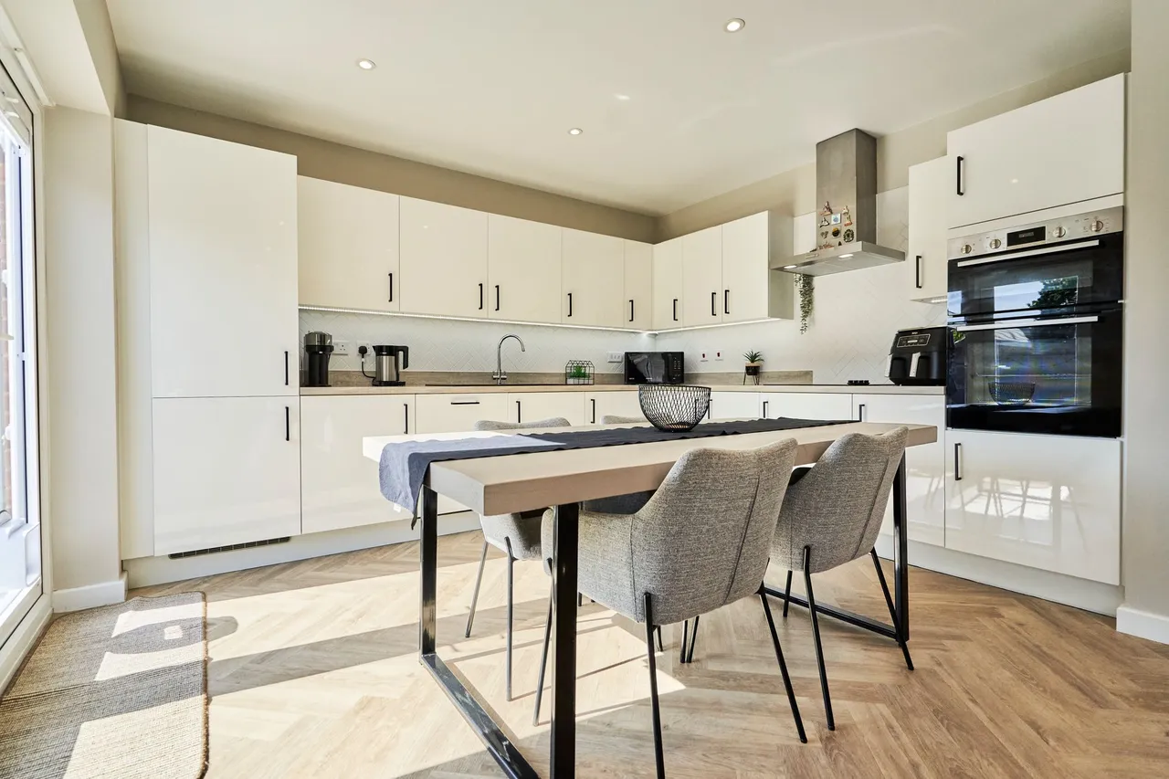 Oak Green Road, Lowton, Warrington, WA3 2UH, photo 9