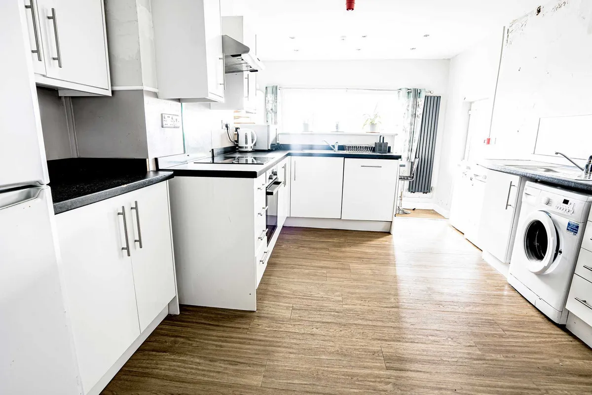 Sketty Road, Swansea, SA2, photo 14