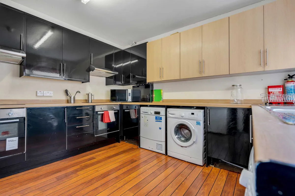 Sketty Road, Swansea, SA2, photo 13