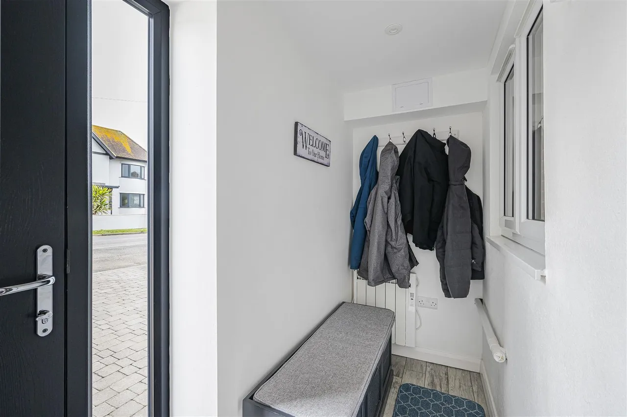 Roderick Avenue, Peacehaven, photo 52