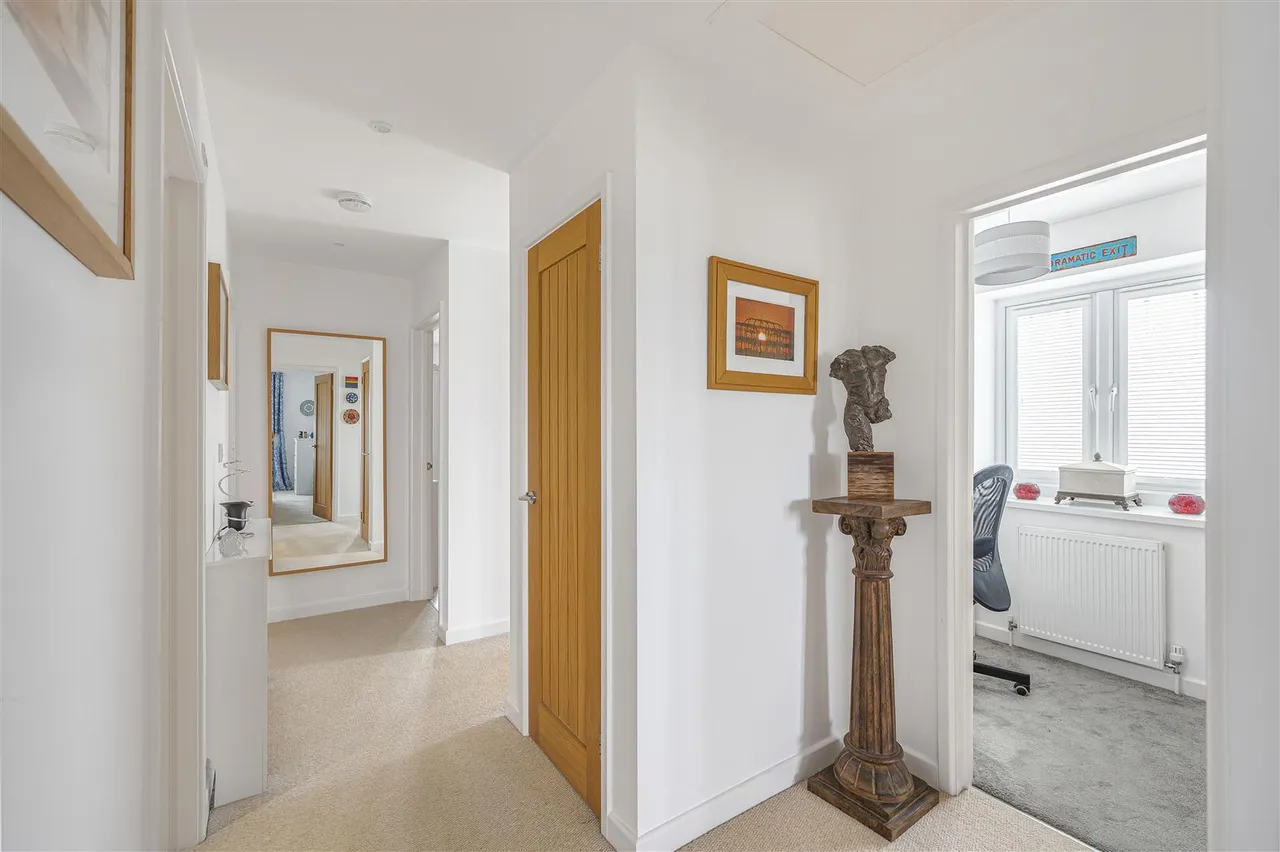 Roderick Avenue, Peacehaven, photo 50