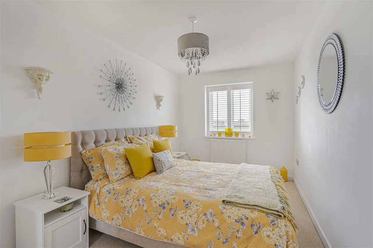 Roderick Avenue, Peacehaven, photo 29